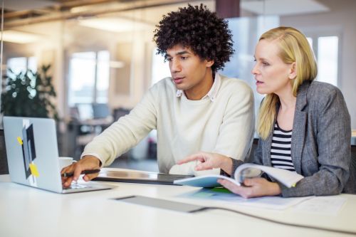 Studenten als Minijobber, Werkstudent oder Arbeitnehmer beschäftigen?
